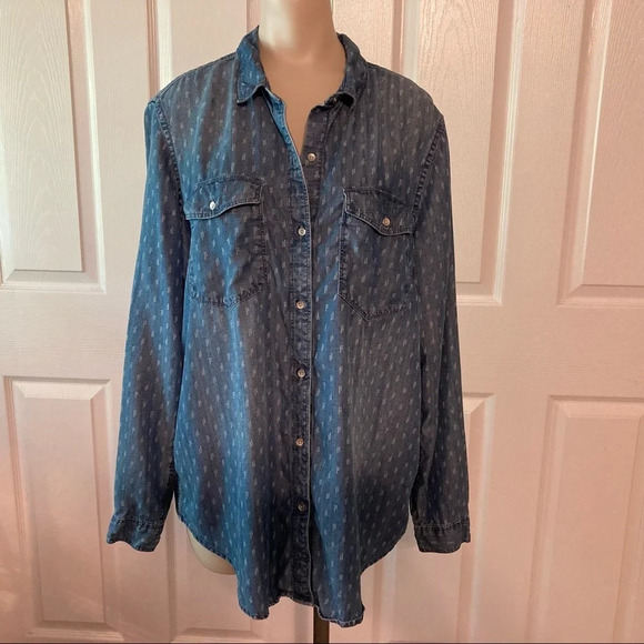 Calvin Klein Jeans Tops - Calvin Klein Long Sleeve Denim Shirt M